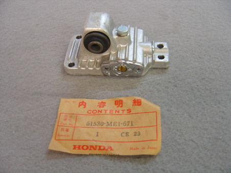 Boîtier piston gauche antiplongée fourche Honda CB750SC CX650ED