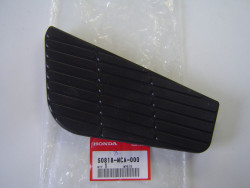 Caoutchouc marche pied AR gauche de GL1800 01-15