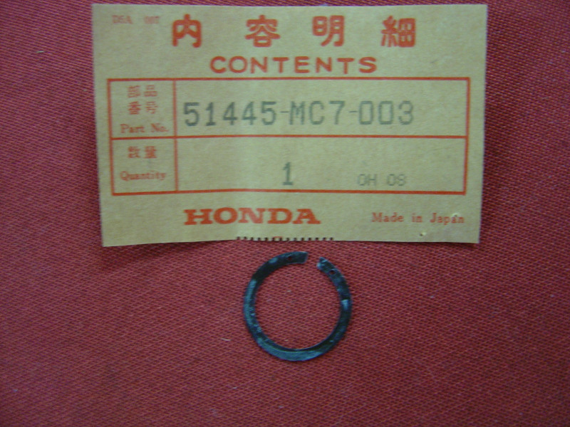 Clip Cache Poussière Anti-Plongée Honda 51445-MC7-003
