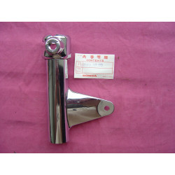 Patte de phare chromée gauche Honda GL1000 – Réf. 51606371000