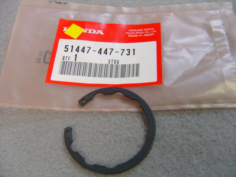 Circlip intérieur montage fourche AV TL125D 83 CM400 TB TC HONDA 51447-447-731