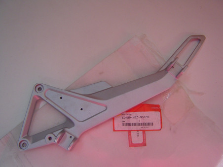Platine Repose-Pied Gauche Honda CB600F 2006 - Occasion