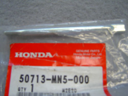 Axe de support de casque pour GL1500 88/2000