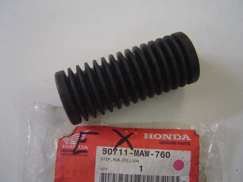 Caoutchouc Repose-Pied Passager Honda XL600V 97-99 | 50711MAW760