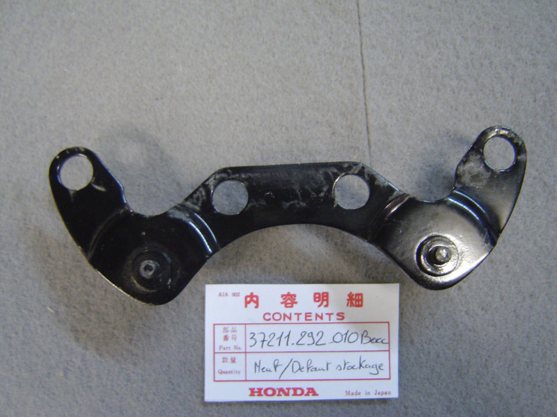 Supports Compteurs Honda CB250-350K0 CB450 - Réf. 37211292010B