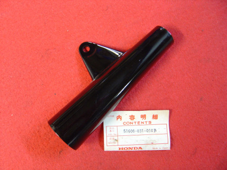 Support phare gauche Honda C320 occasion – Réf. 51606031010BOCC
