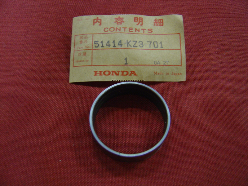 Bague glissement fourche Honda CR250R CBR900R – 51414KZ3701