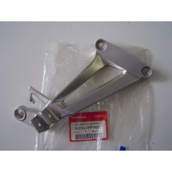 Platine Repose-pied AR Droit Honda CBR125 04-10 | 50715KPP860