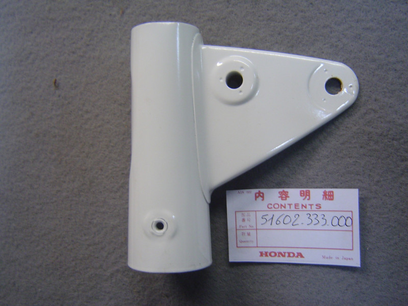 Support phare droit blanc Honda CB350F – Réf. 51602333000