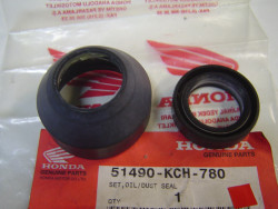 Kit joint spi de fourche et cache poussière de CG125 98 D27x39x10.5 idem 514