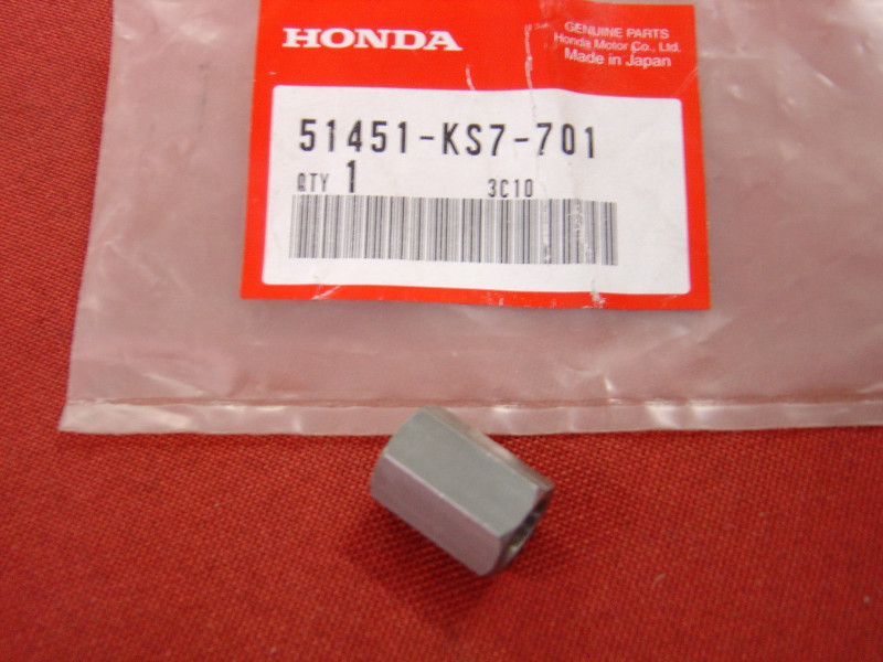 Écrou fourche Honda XR600R CR125R - Réf. 51451KS7701