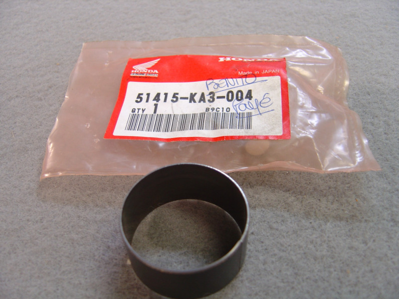 Bague glissement fourche Honda CR125R XR250R - Réf. 51415KA3004