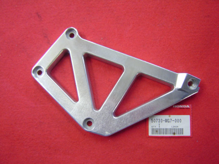 Platine Repose-Pied AR Gauche Honda XLV750R 50730MG7000