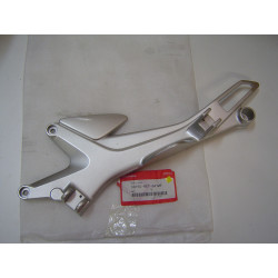 Platine repose pied gauche  code couleur nh295m de CBF500 06-07 idem 507