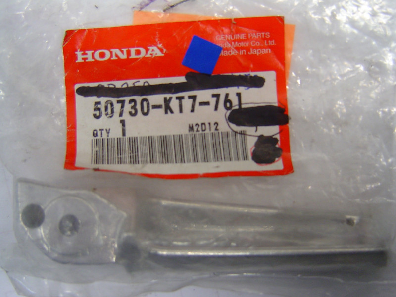 Repose-pied arrière gauche Honda - Réf. 50730KT7761