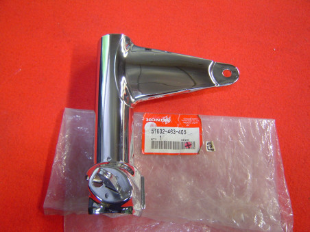 Support phare droit Honda GL1100 1980-1981 – Réf. 51602463405