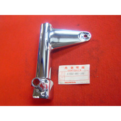 Support Phare Chromé Droit Honda CB750C – Réf. 51602461770