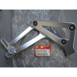 Platine droite repose-pied arrière Honda XRV750 50710-MV1-000