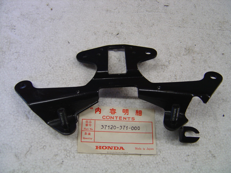 Support compteurs Honda GL1000 1976 - Pièce occasion réf. 37120371000OCC