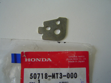 Plaque verrouillage de repose pied AR ST1100 ST1300 XL1000V HONDA 50718-MT3-000