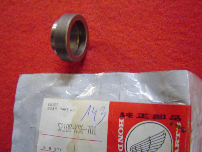 Bague épaulée bras oscillant Honda CR125R CR250R CR500R 87-88