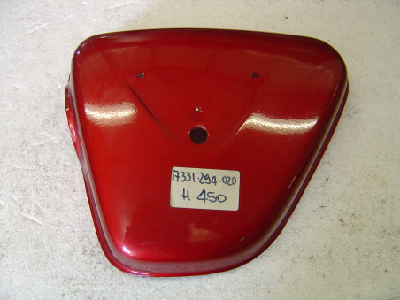 cache latéral gauche de CB450 pièce neuve mais avec petits defauts de stockag
