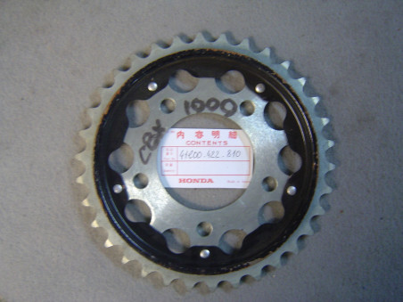 Couronne roue AR 34 dents de CBX1000Z neuve mais oxydée du au mauvais stockage
