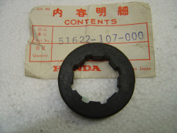 Bague caoutchouc pattes de phare CBS125 Honda - Réf. 51622107000