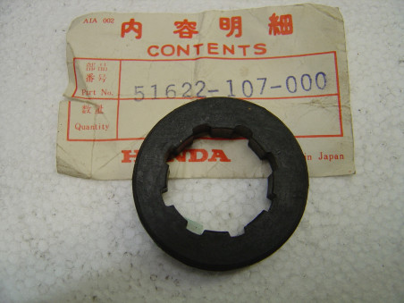 Bague caoutchouc pattes de phare CBS125 Honda - Réf. 51622107000