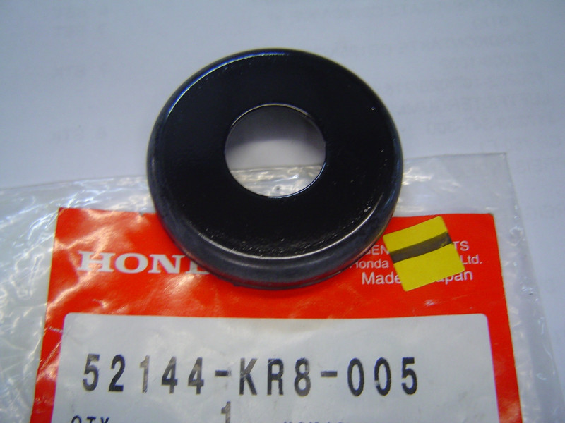 Cache Poussière Bras Oscillant Honda 52144-KR8-005
