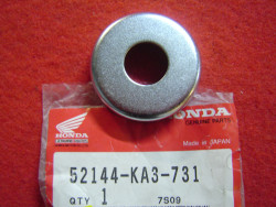 Cache poussière dans montage de bras oscillant de CR480R 82-83 CR125-250R 82-8