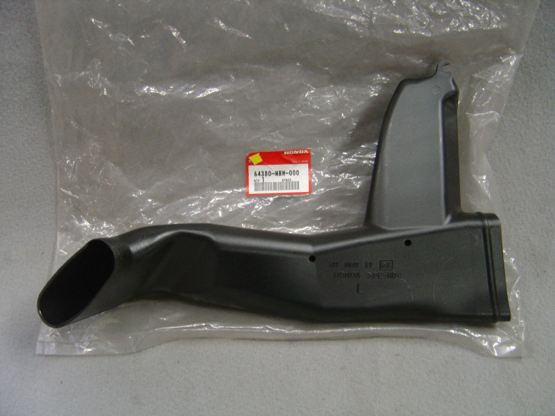 Conduit d'air coté gauche de CBR600F 99/00 HONDA 64380-MBW-000