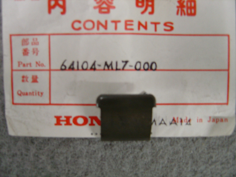 Clip montage carénage Honda VFR750 - Réf. 64104ML7000