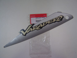 Décor autocollant de tète de fourche coté G de XL125V 04 code couleur type