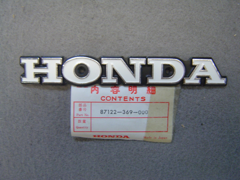 Emblème réservoir gauche Honda CB250G CB360G - Réf. 87122369000