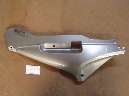 Cache latéral gauche Honda ST1300 2002 – Réf. 83700MCSG01ZB