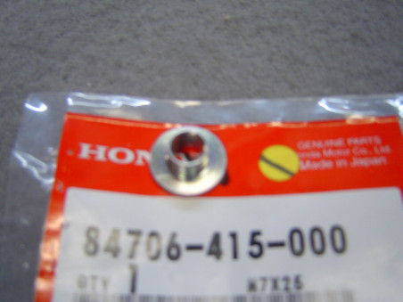 Rondelle épaulée Honda – Réf. 84706415000