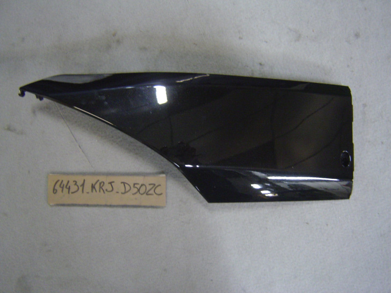 Cache latéral droit Honda FES125 2010-2012 | Réf. 64431KRJD50ZC