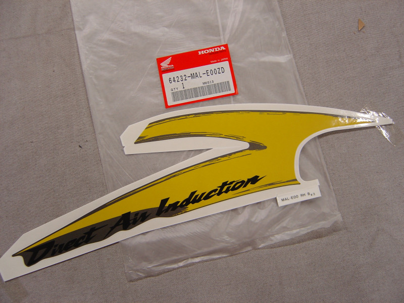 Décor autocollant auvent droit Honda CBR600FV 97 | 64232MALE00ZD