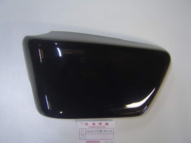 Cache latéral gauche Honda F6C 1500 NH-1 – Réf. 83600-MZ0-000ZC