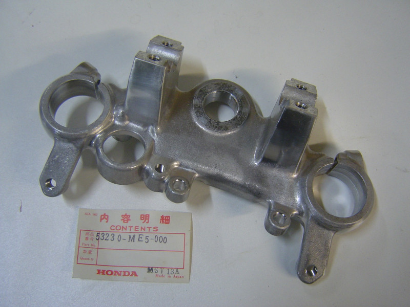 Té de fourche supérieur Honda 53230ME5000 CBX600 CB650