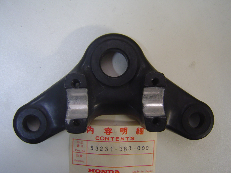 Té supérieur de fourche pour modèles CB125S3/J HONDA 53231-383-000