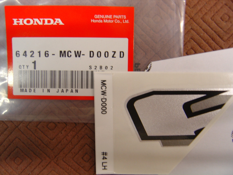 Décor auvent avant gauche type4 Honda VFR800 02-03