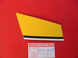 Autocollant cache latéral droit Honda XL250 couleur Y-5