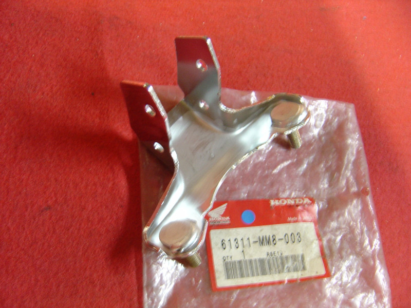 Support phare avant Honda VT1100C 88/94 - Réf 61311MM8003