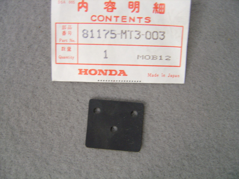 Silentbloc serrure top case Honda ST1100 - Réf. 81175MT3003