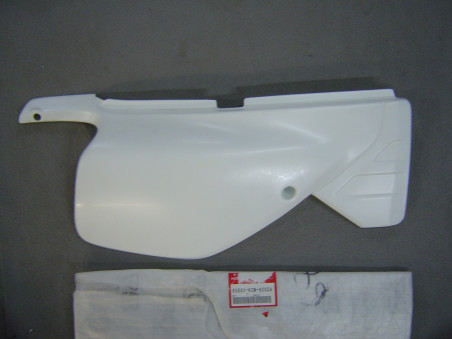 Cache latéral droit Honda XLR125R 1998 – Réf. 83500KCM620ZA