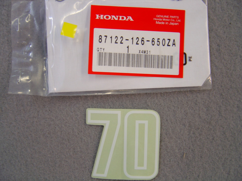 Autocollant latéral de cadre Honda ST70C 1982-88 | Réf. 87122-126-650ZA