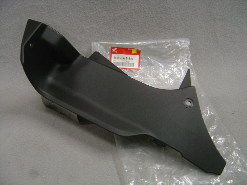 Garniture gauche Honda CBR900 98-99 - Réf. 64595MASE00