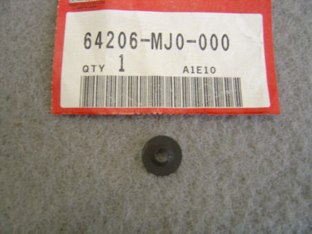 Agrafe 4mm fixation montage HONDA 64206-MJ0-000